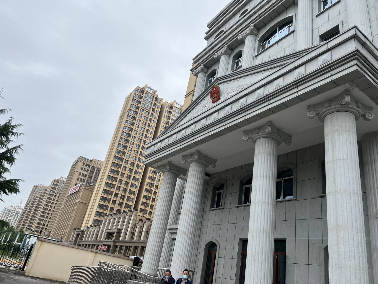 代理北京市某科技发展有限公司与陈某1、陈某2、陈某3买卖合同纠纷再审案件，撤销原生效判决，为当事人挽回损失。