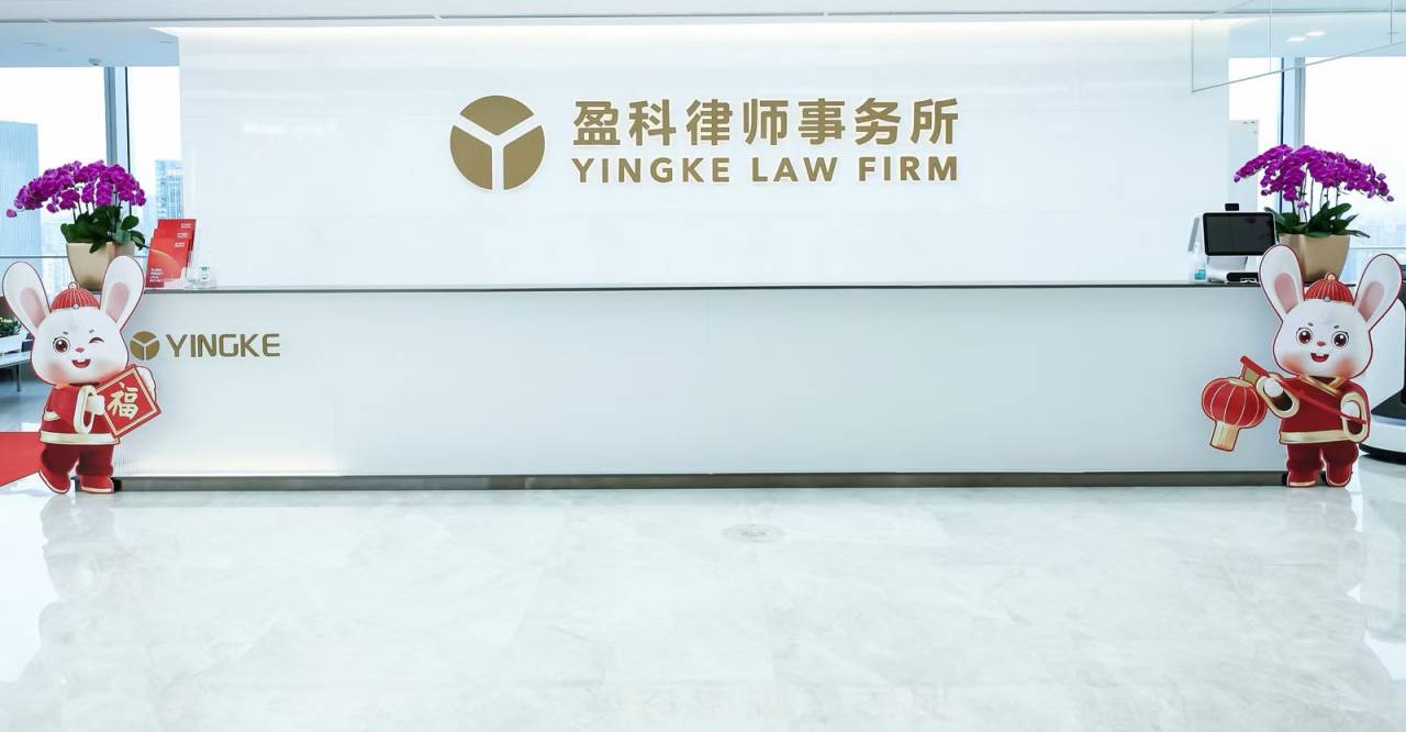 南京张某被公安机关认定为盗窃，受到行政处罚，后委托律师行政复议后撤销该行政处罚
